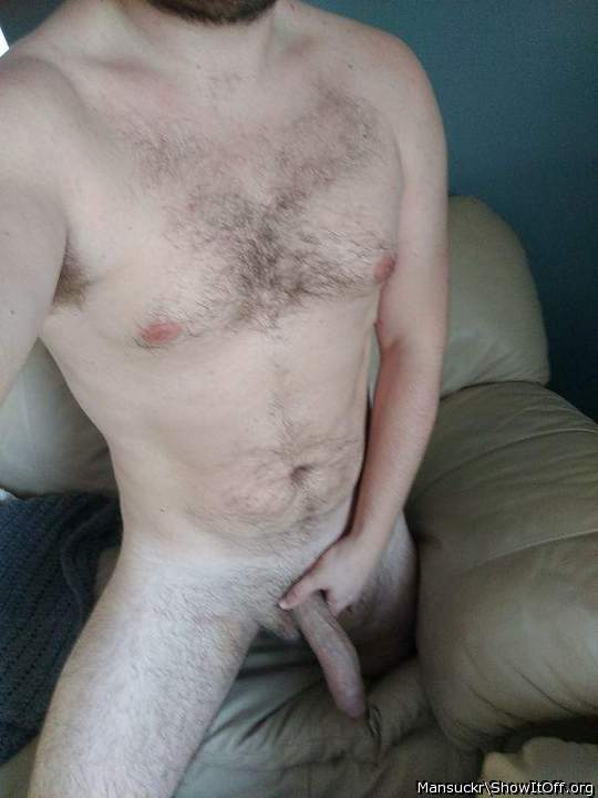 very sexy hairy chest ... and the bottom is not bad too     