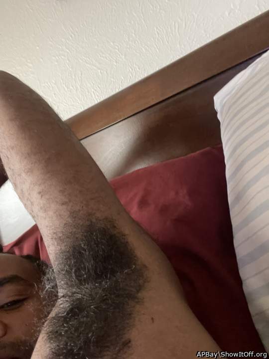 VERY HAIRY PITS