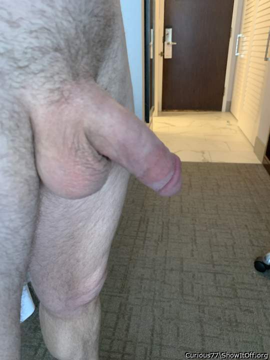 Beautiful cock and balls! I want to taste