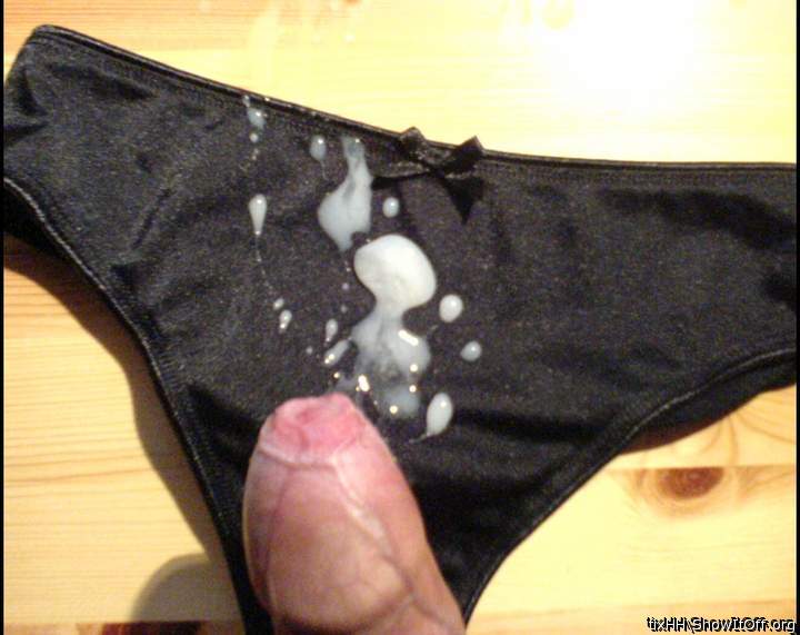 I want those underwear......to taste your sperm......to wear