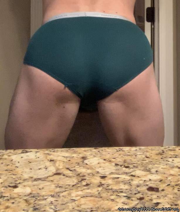 GREAT LOOKING ASS in TIGHT SEXY BRIEFS    