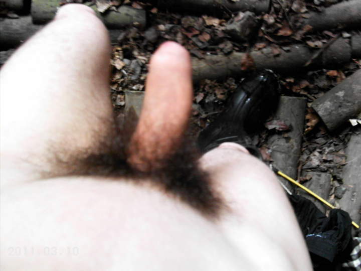 What a view!! SO much sexy, hairy cock !!