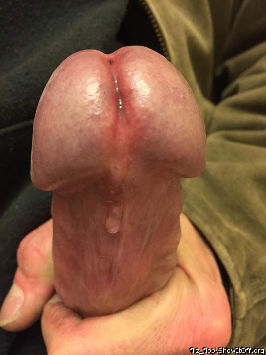 I wish I was there to lick that off that GREAT COCK 