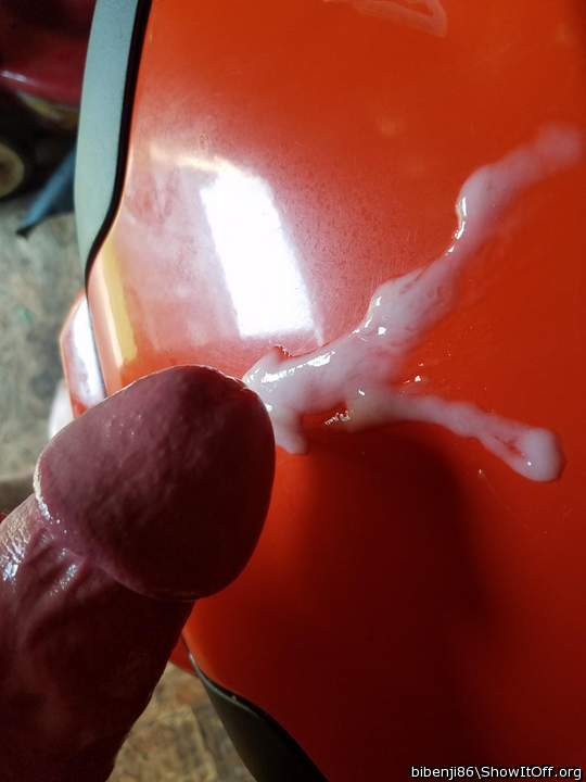 Oh Fuck please Let me lick that delicious Cum up !!!! Love y