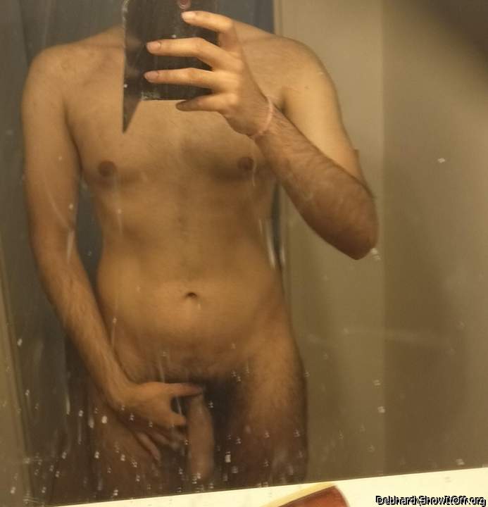 Fabulous looking body and cock...smooth is good  