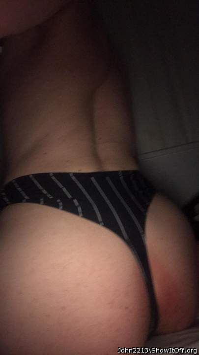 Tell me how youd treat my little ass ;)