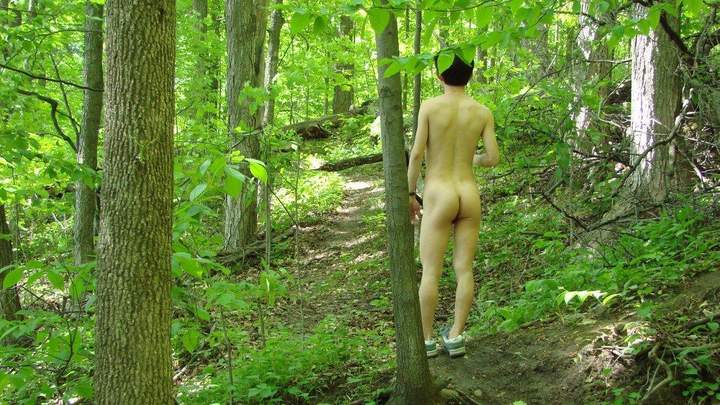 hiking in nude
