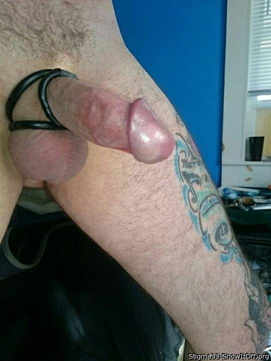 That is one fuckin hot dick!!!!   