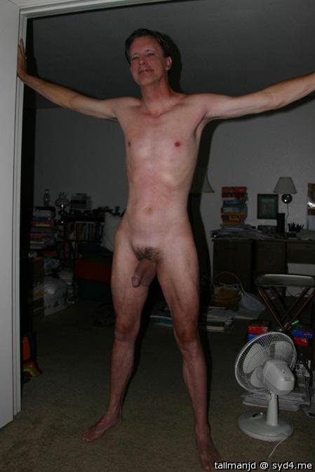 STUNNING FULL FRONTAL MALE NUDITY    