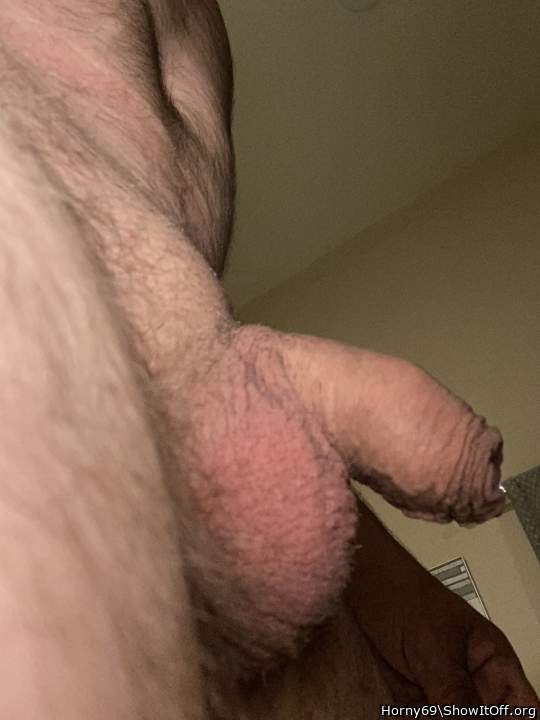 Photo of a third leg from Horny69