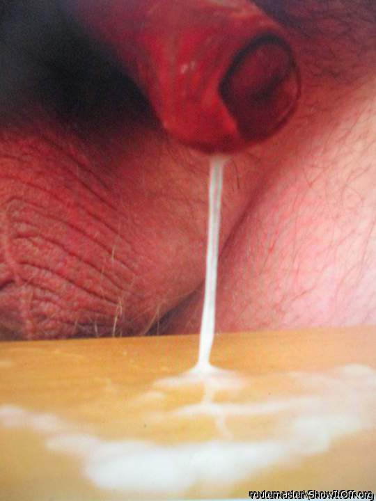 Mmmmmmmmmmmmmmmm so much creamy cum for me to lick up   
