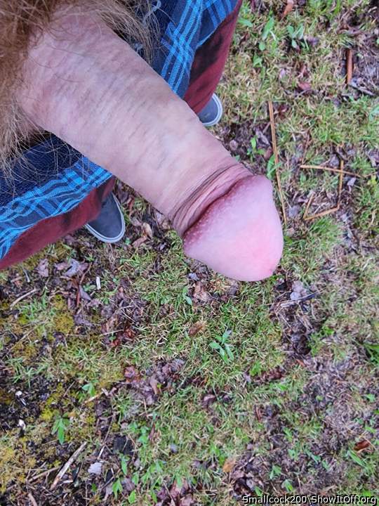 Out camping  wish there was anther dick here to play with mine
