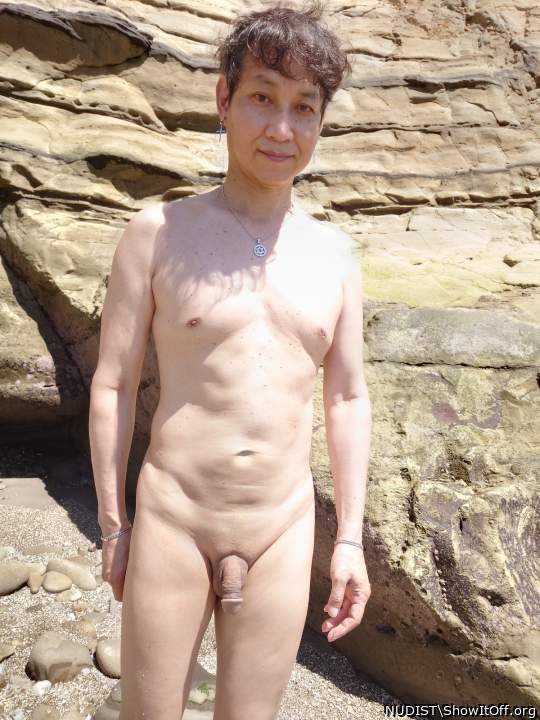JAPANESE MALE'S OUTDOOR NUDE AND SHAVED OCHINCHIN&#65294;