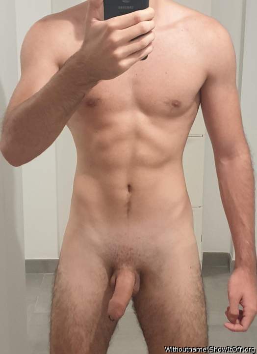 Such a sexy body and cock!