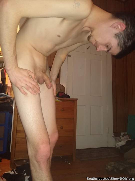 Another nicely posed, soft cock pic