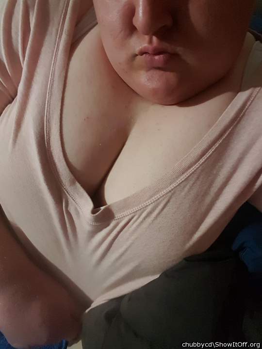 Photo of boobs from chubbycd