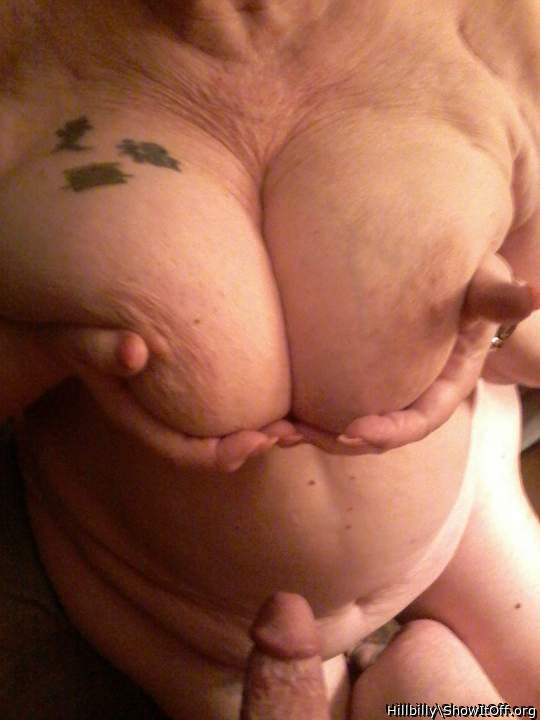 I'd like to see my fat cock between  those big boobs 