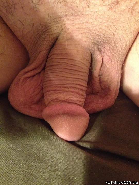I'd love to feel that sexy cock in my mouth.