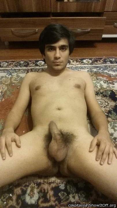BEAUTIFUL MALE NUDITY, HOT DICK, BALLS and BODY on HANDSOME 