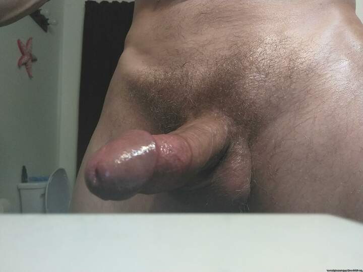 Photo of a love muscle from Loves2pleasureguy