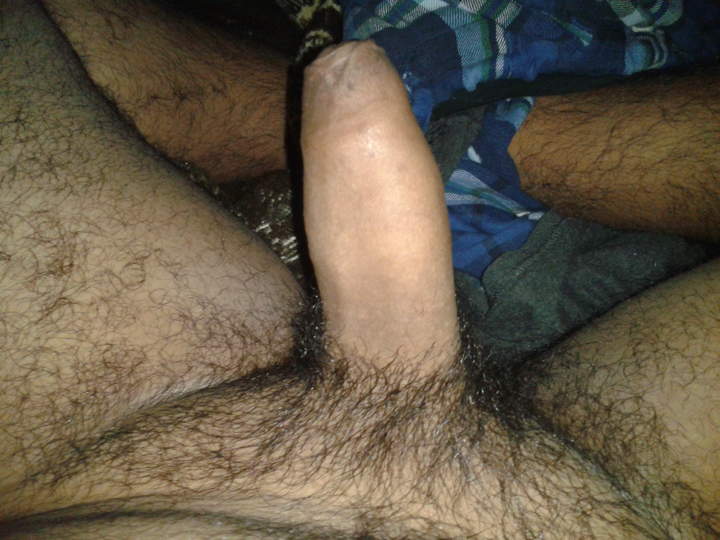 nice thick uncut cock!  