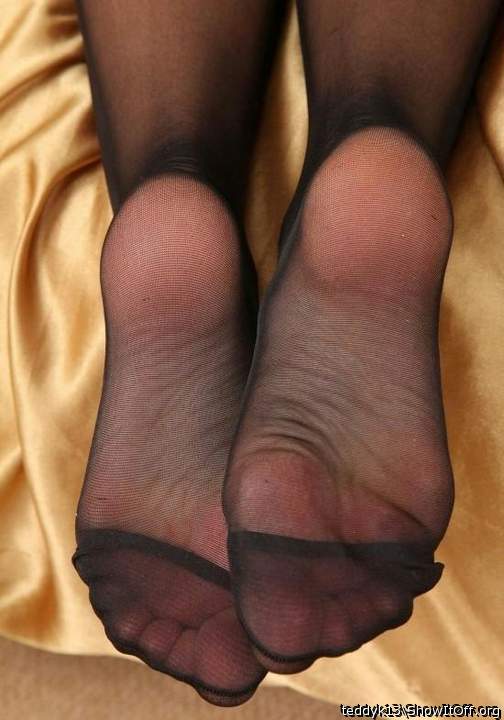 Want to cover these sexy nylons with my hot cum after having