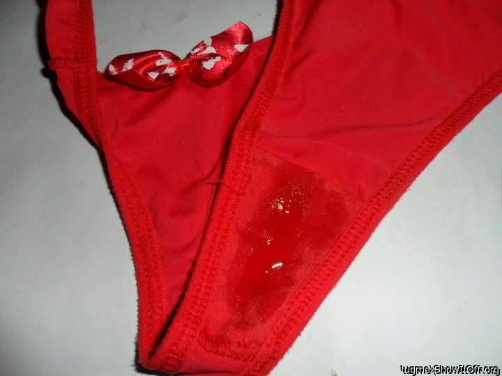 love to cum on my panties