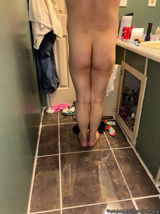 Photo of Man's Ass from Pantyhose1