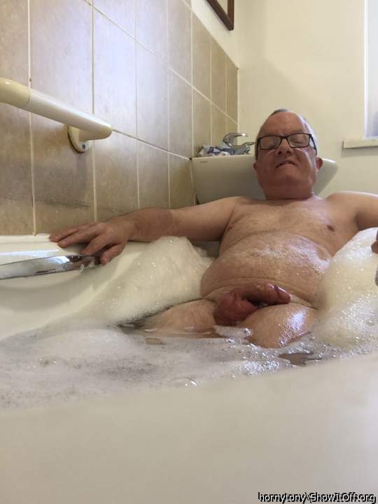 Photo of a short leg from hornytony