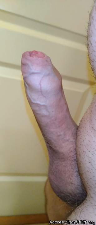 Love it how it's poking out of your tight foreskin