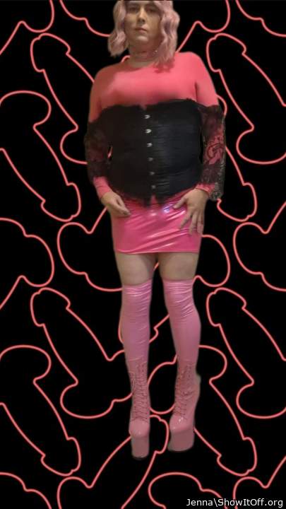 Photo of a bald-headed mouse from Jenna