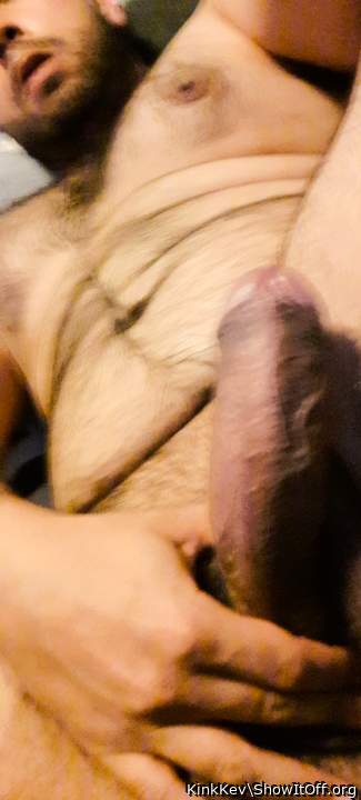 Photo of a bald-headed mouse from KinkKev