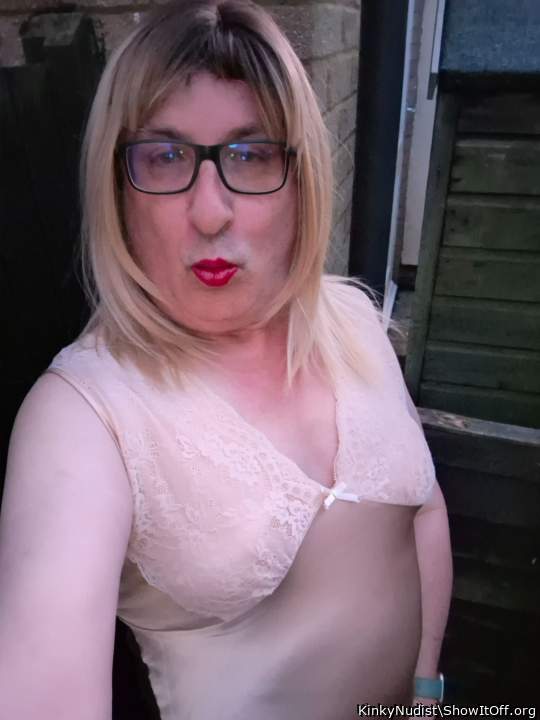 Out  in my nightdress mmm