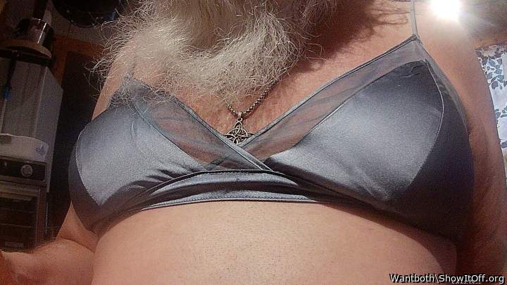 If have so nice big tittis, every bra you wearing looks beau