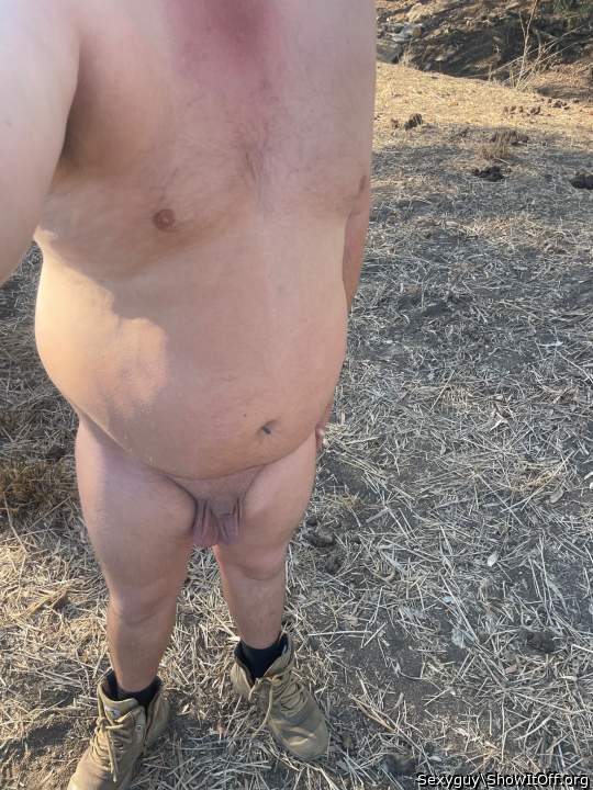 Photo of a short leg from Sexyguy