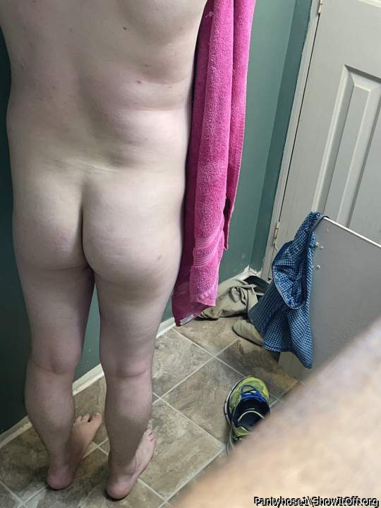 Photo of Man's Ass from Pantyhose1