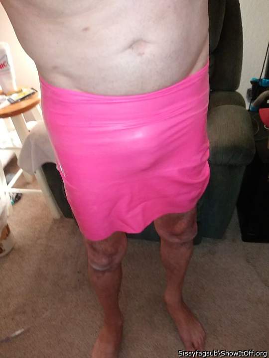 Sissyfagsub showing wearing pink latex miniskirt