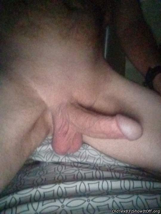 What a great picture of a beautiful cock