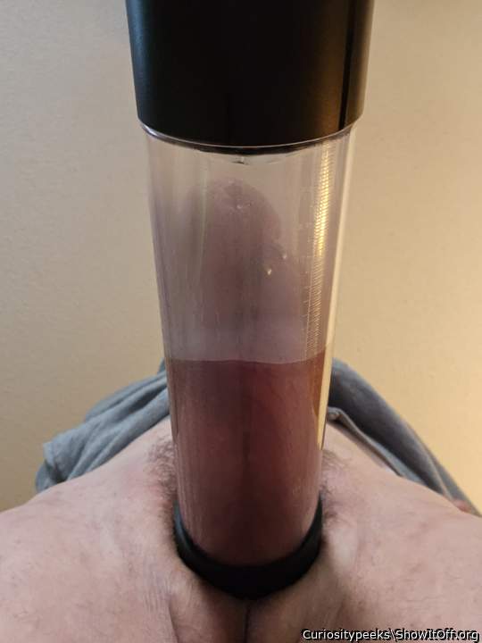 Photo of a short leg from Curiositypeeks