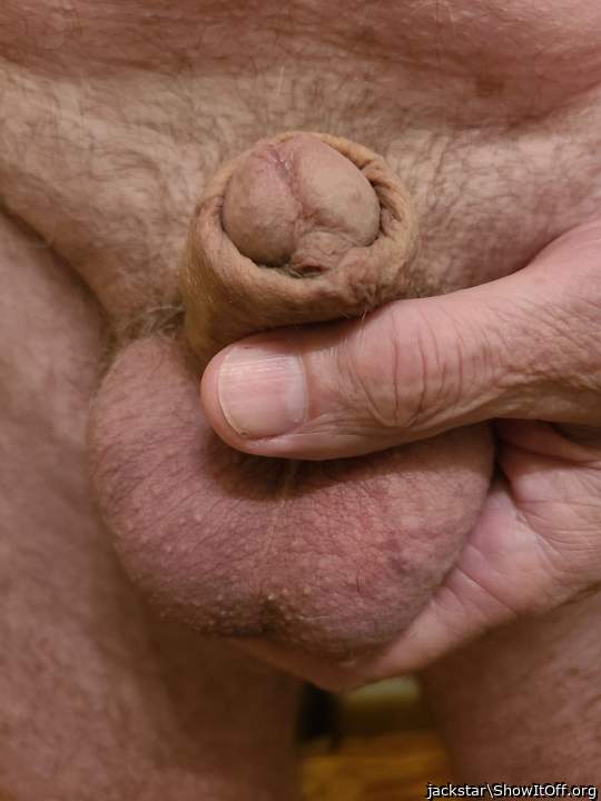 MMMMMMMMMMM so beautiful let me suck it hard.   