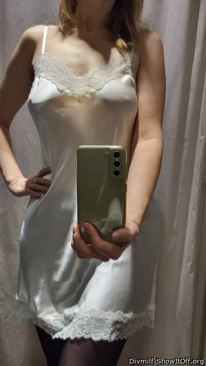 Love those perky nipples 🥰🔥