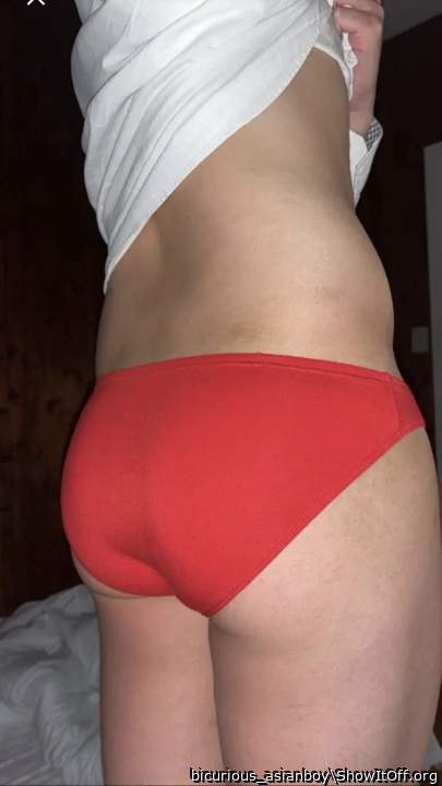My ass looks sexy in red underwear