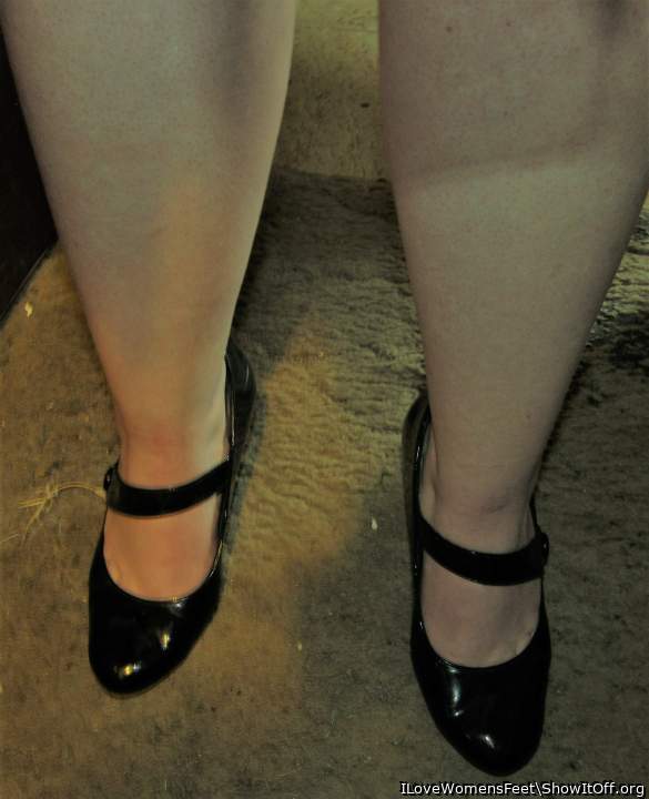 Photo of a bald-headed mouse from ILoveWomensFeet