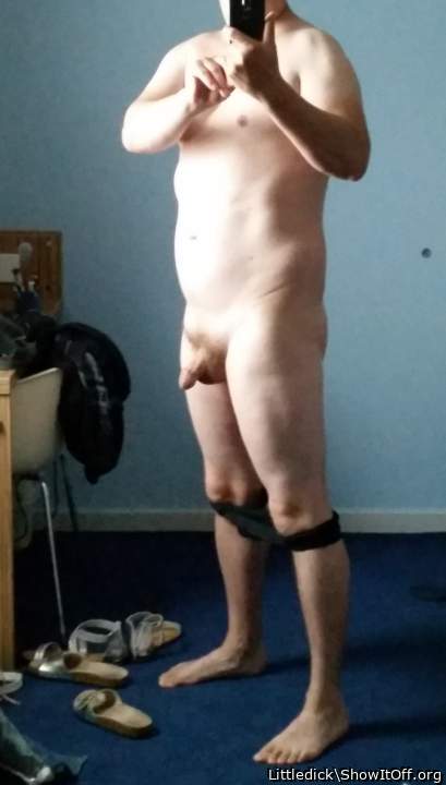 You look absolutely Stunning Naked in front of your camera