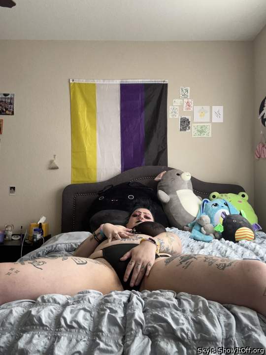 Pull your panties aside and let me lick your sweet pussy 