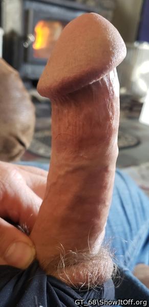   Nice cock! please add me for your friend, thank you.
