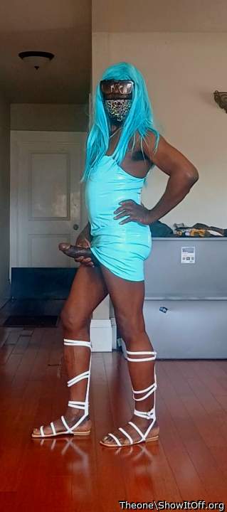 Ms papa smurf is ready to pipe anyone Down but u DLand straight guys especially