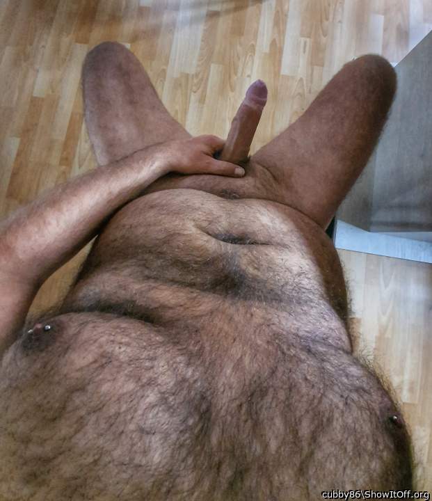 Hot looking cock and awesome fur! 