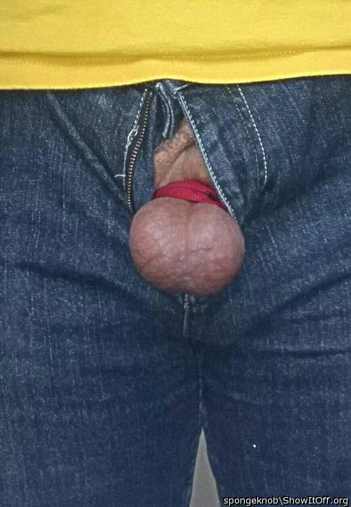 mmm love outlooking lickable balls...