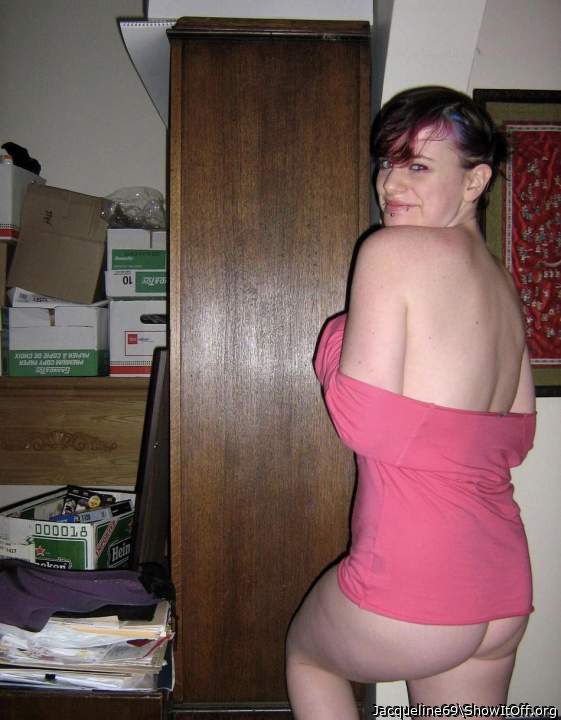 Ur so sexy😏 beautiful ass too 😘
